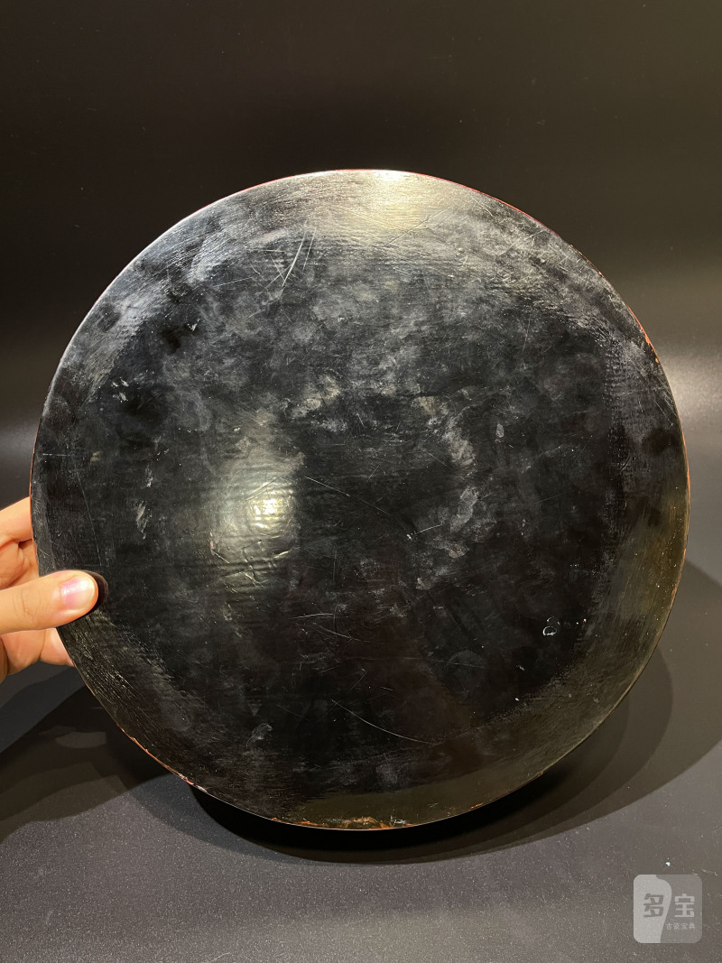 清乾隆 剔红三多、暗八仙纹盖盒 - 图6